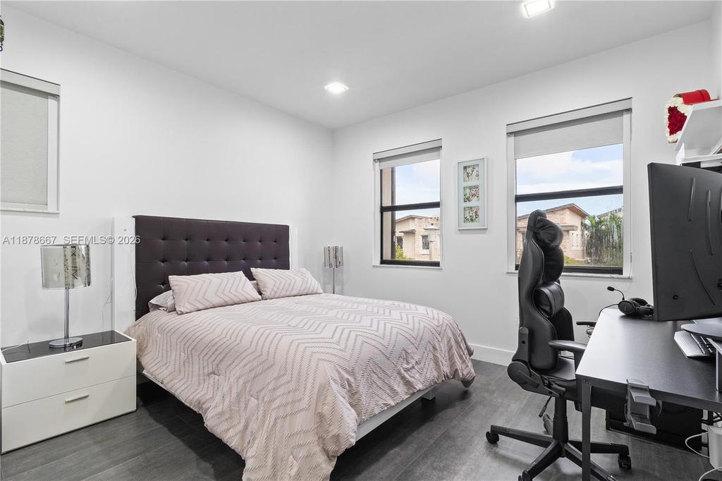 Real estate property located at 10578 81st Ter, Miami-dade, Grand Bay South Townhomes, Doral, FL