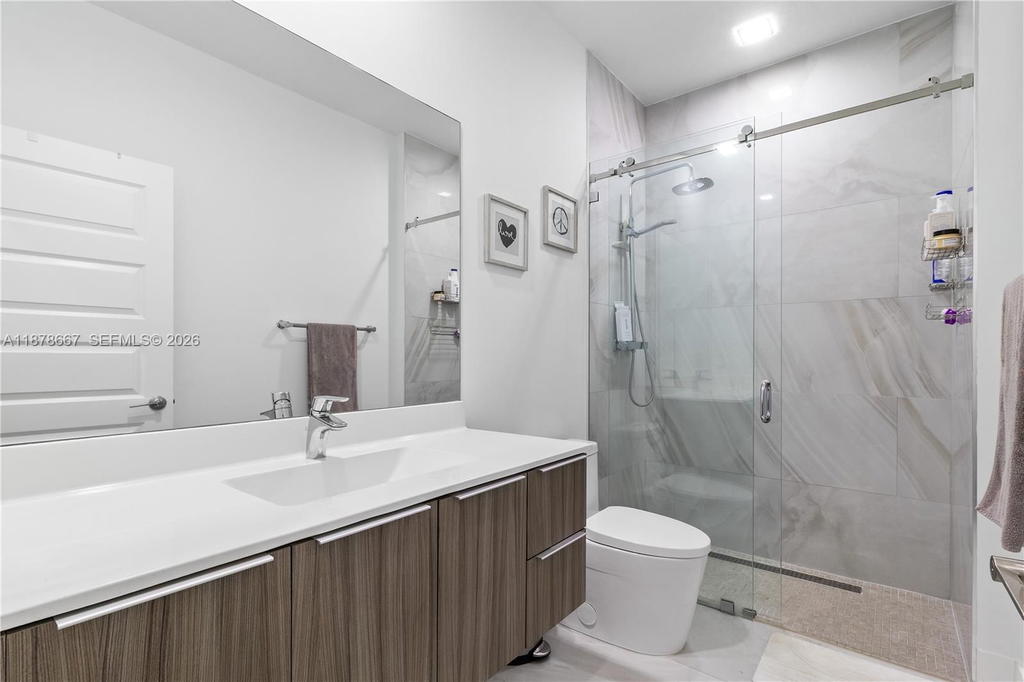 Real estate property located at 10578 81st Ter, Miami-dade, Grand Bay South Townhomes, Doral, FL