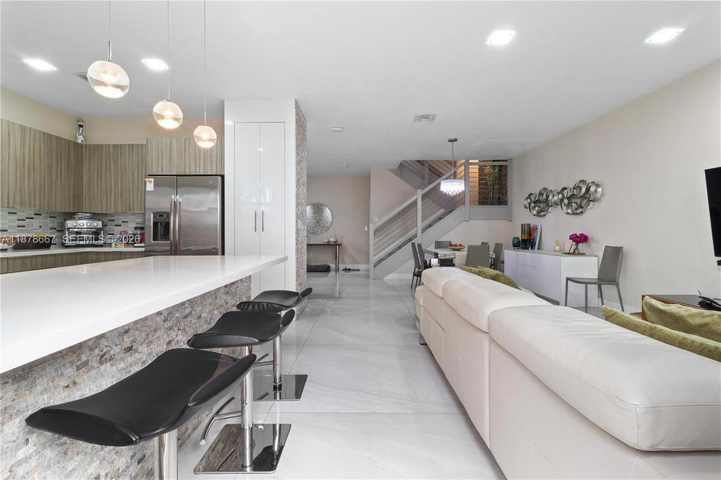 Real estate property located at 10578 81st Ter, Miami-dade, Grand Bay South Townhomes, Doral, FL