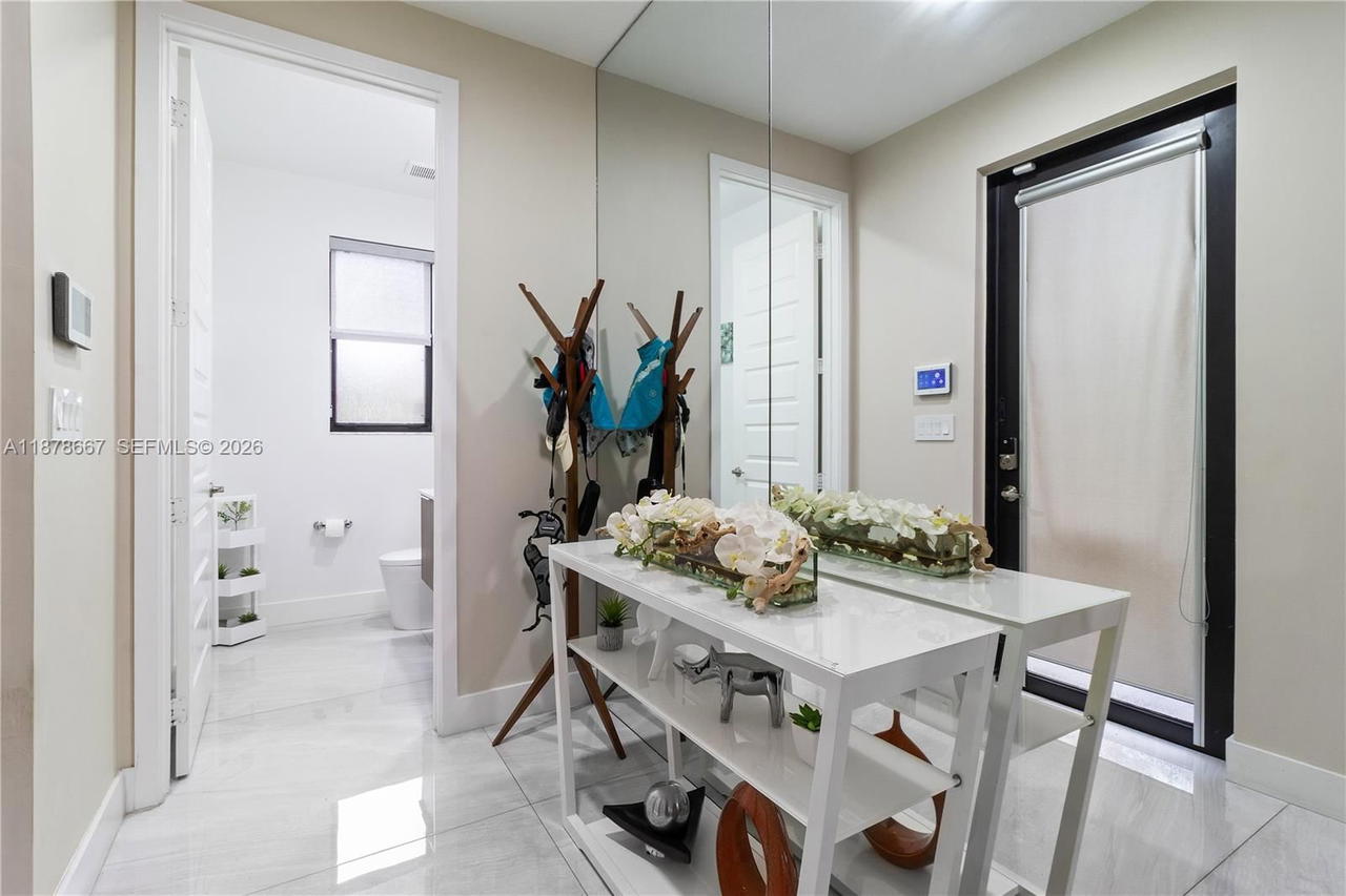 Real estate property located at 10578 81st Ter, Miami-dade, Grand Bay South Townhomes, Doral, FL