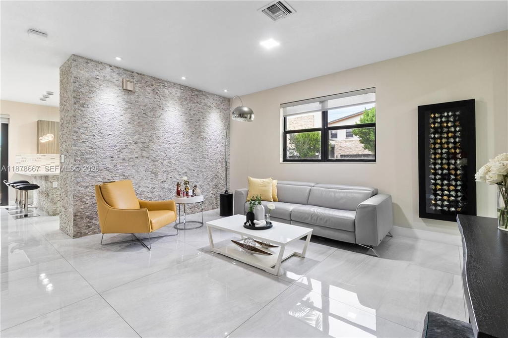 Real estate property located at 10578 81st Ter, Miami-dade, Grand Bay South Townhomes, Doral, FL