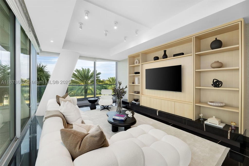 Real estate property located at 9349 Collins Ave #406, Miami-dade, Altos Del Mar No. 5, Surfside, FL