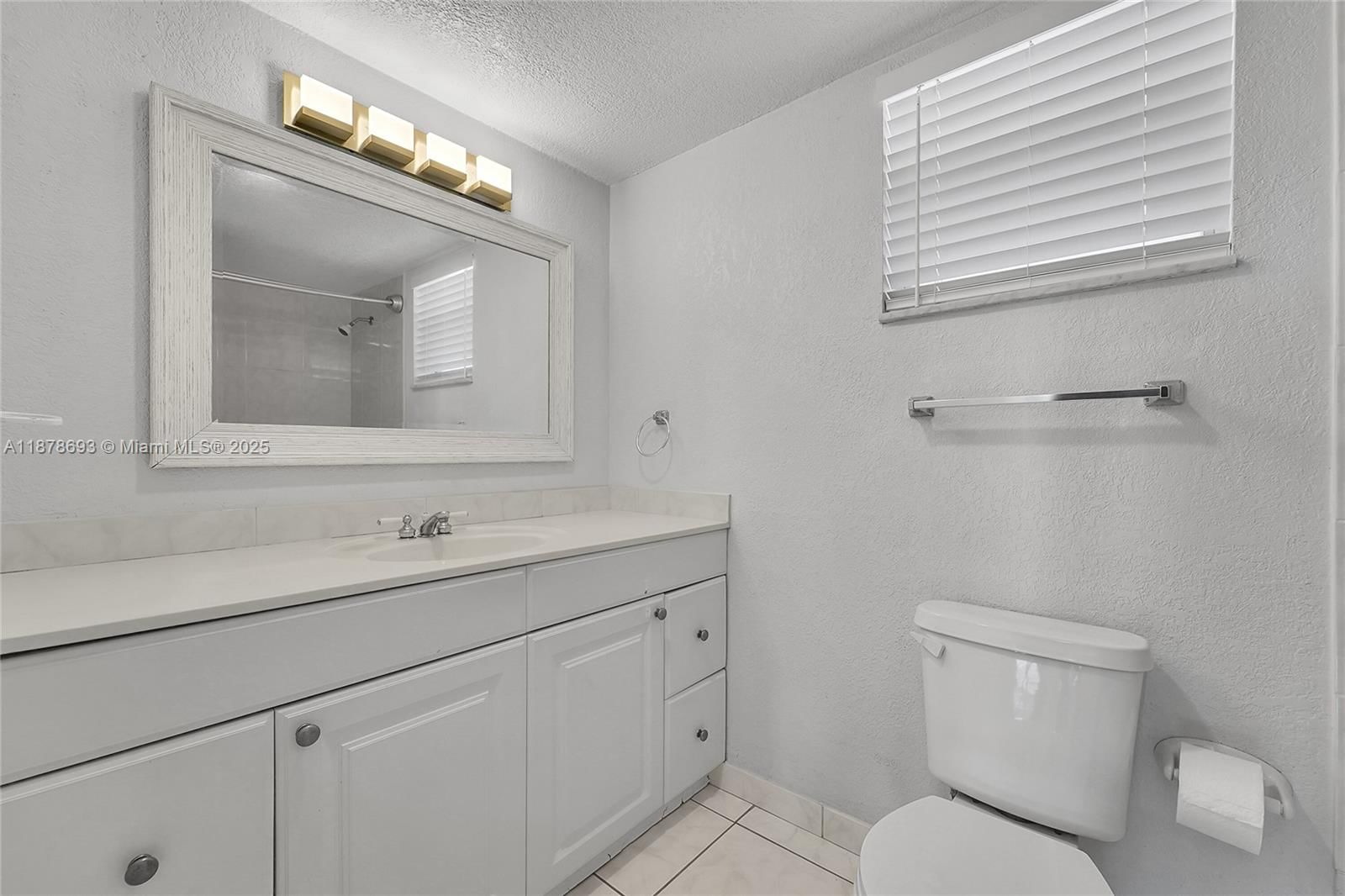 Real estate property located at 410 68th Ave #403, Broward, Polynesian Gardens Condom, Plantation, FL