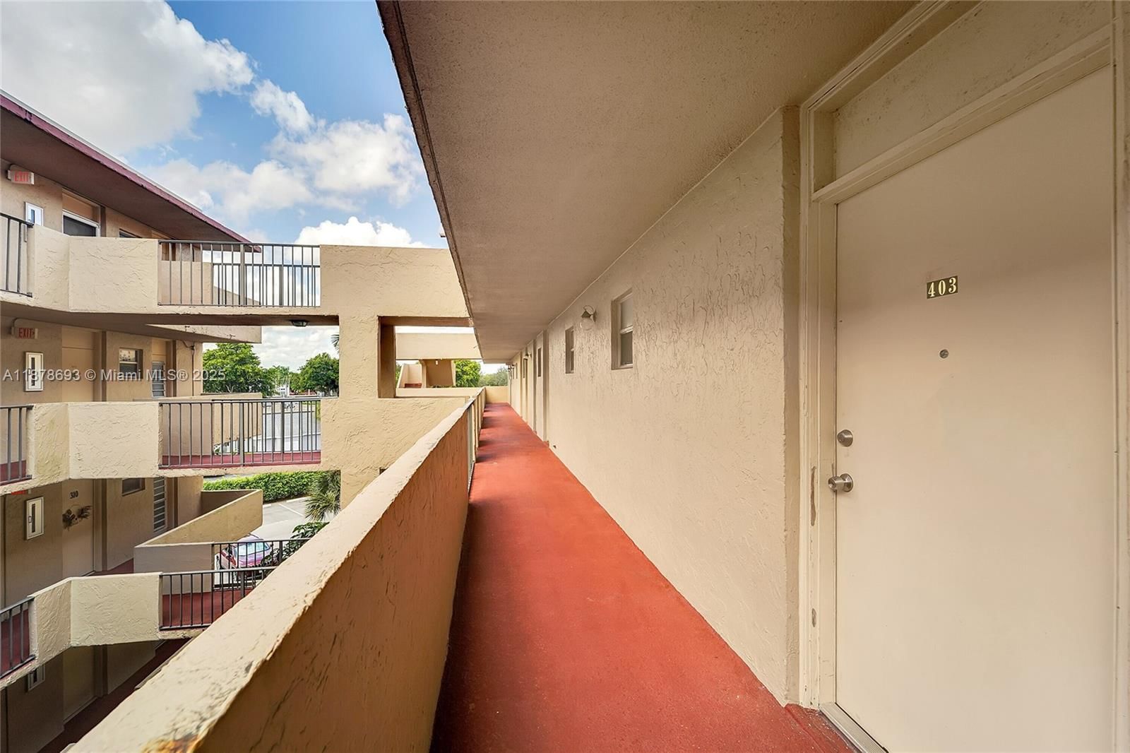 Real estate property located at 410 68th Ave #403, Broward, Polynesian Gardens Condom, Plantation, FL
