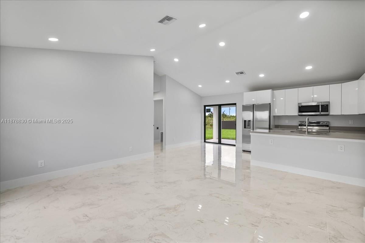 Real estate property located at 2906 68th ST W, Lee, Lehigh Acres, Lehigh Acres, FL