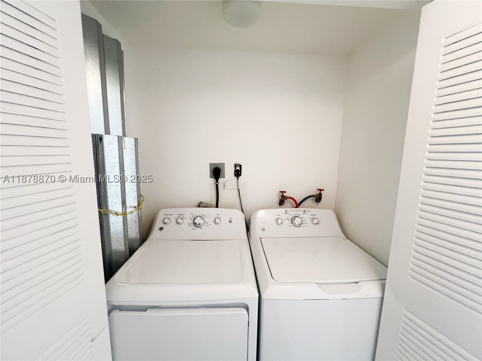 Real estate property located at 9340 Fontainebleau Blvd W206, Miami-dade, Keystone Courts Condo, Miami, FL