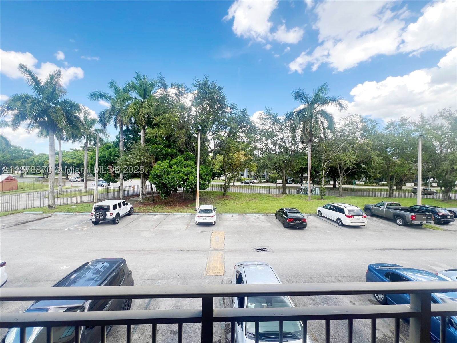 Real estate property located at 9340 Fontainebleau Blvd W206, Miami-dade, Keystone Courts Condo, Miami, FL