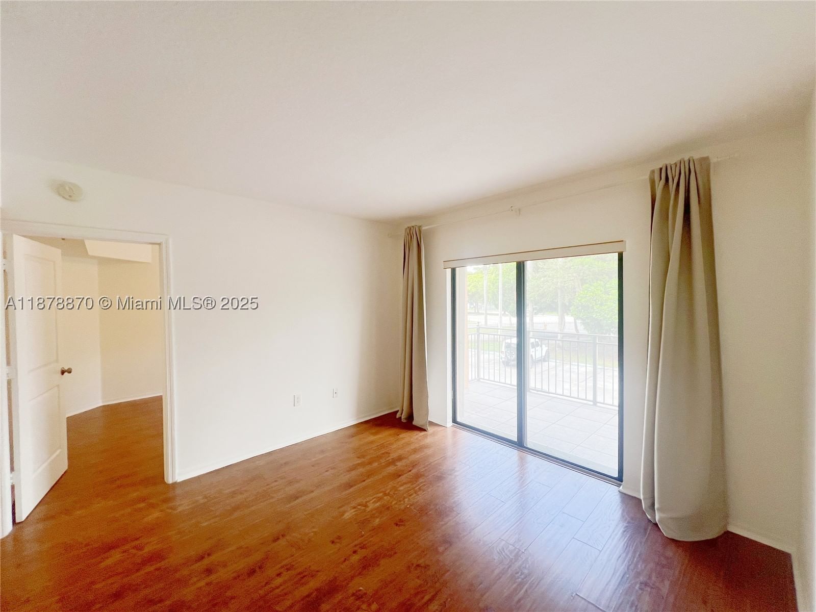 Real estate property located at 9340 Fontainebleau Blvd W206, Miami-dade, Keystone Courts Condo, Miami, FL
