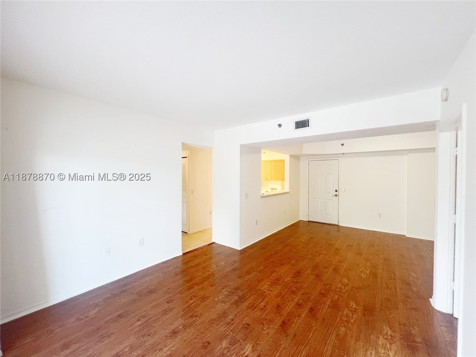 Real estate property located at 9340 Fontainebleau Blvd W206, Miami-dade, Keystone Courts Condo, Miami, FL