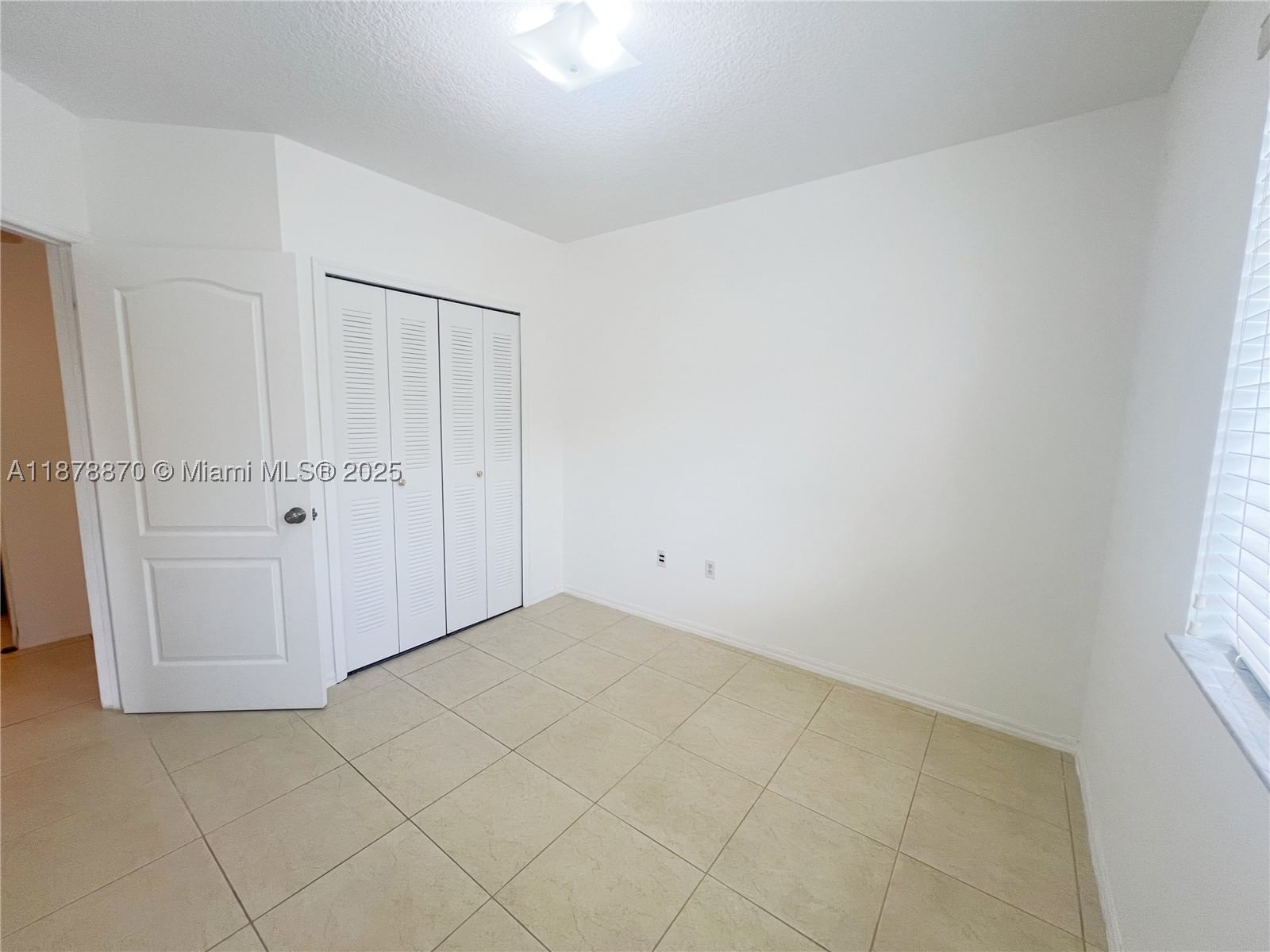 Real estate property located at 9340 Fontainebleau Blvd W206, Miami-dade, Keystone Courts Condo, Miami, FL