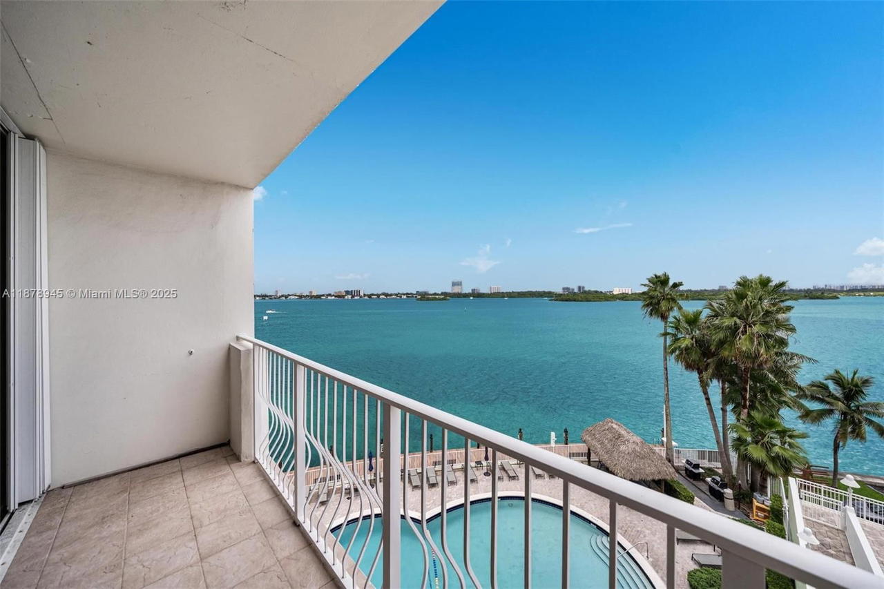 Real estate property located at 10350 Bay Harbor Dr #5R, Miami-dade, Island Pointe Condo, Bay Harbor Islands, FL
