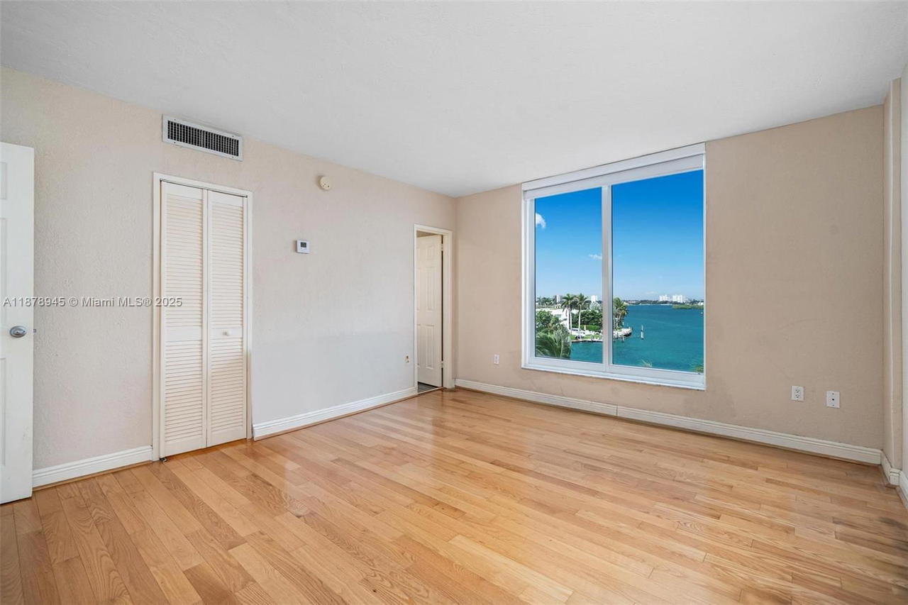 Real estate property located at 10350 Bay Harbor Dr #5R, Miami-dade, Island Pointe Condo, Bay Harbor Islands, FL