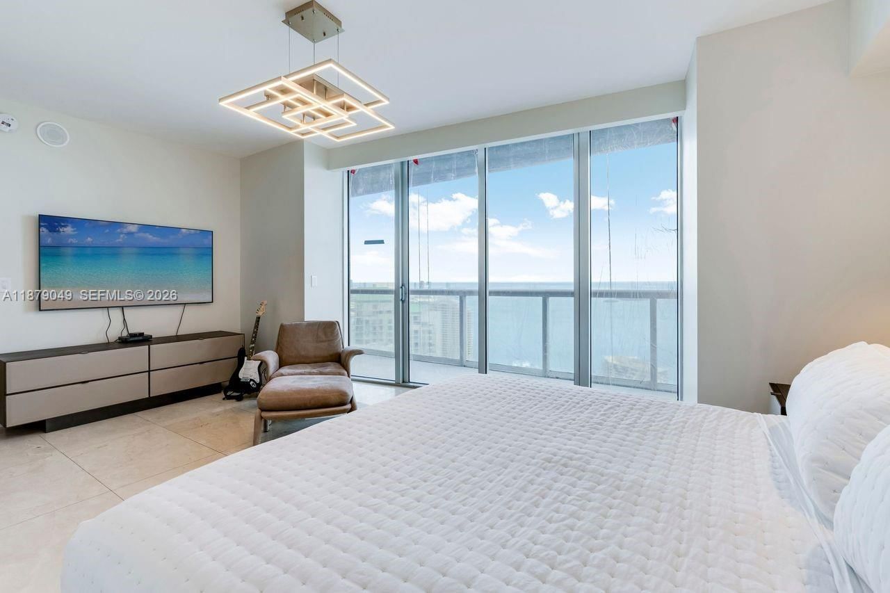Real estate property located at 465 Brickell Ave #4801, Miami-dade, Iconbrickell Condo No 1, Miami, FL
