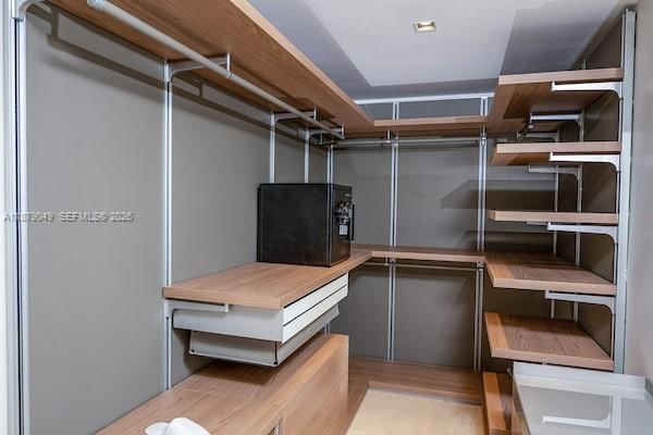 Real estate property located at 465 Brickell Ave #4801, Miami-dade, Iconbrickell Condo No 1, Miami, FL