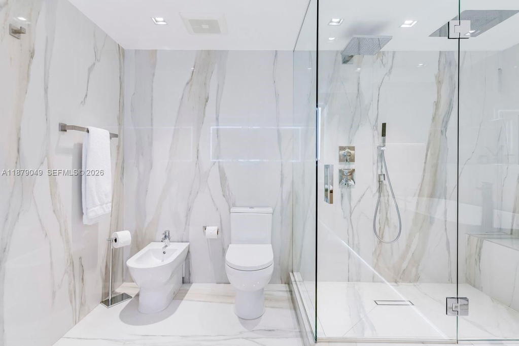 Real estate property located at 465 Brickell Ave #4801, Miami-dade, Iconbrickell Condo No 1, Miami, FL
