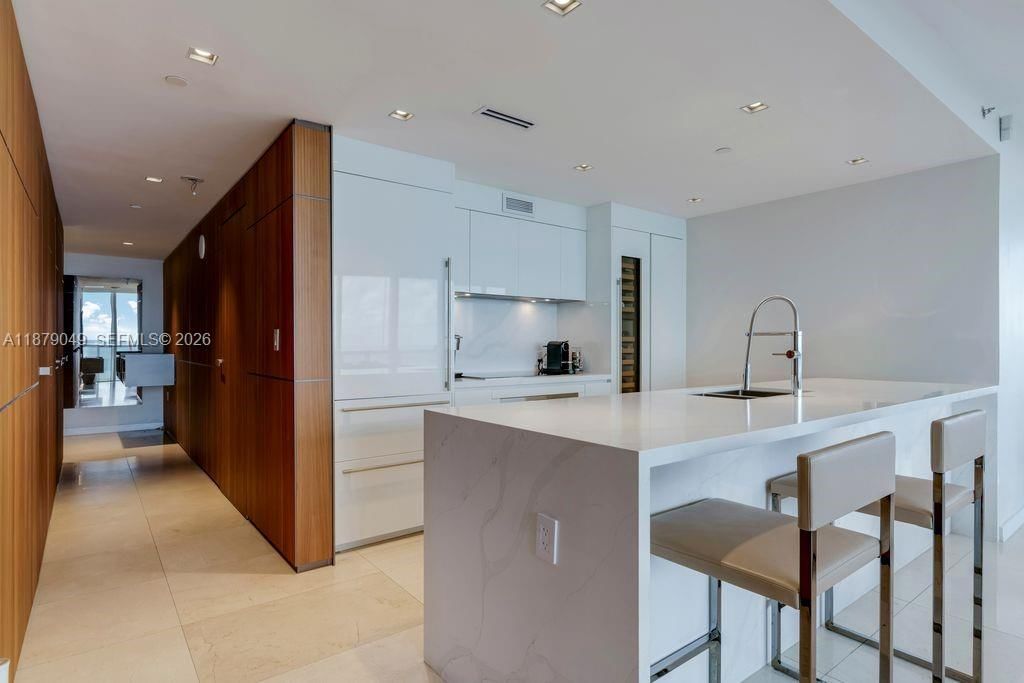 Real estate property located at 465 Brickell Ave #4801, Miami-dade, Iconbrickell Condo No 1, Miami, FL