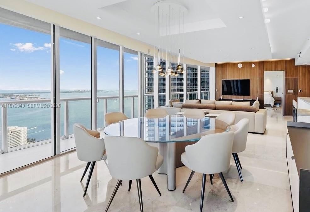 Real estate property located at 465 Brickell Ave #4801, Miami-dade, Iconbrickell Condo No 1, Miami, FL
