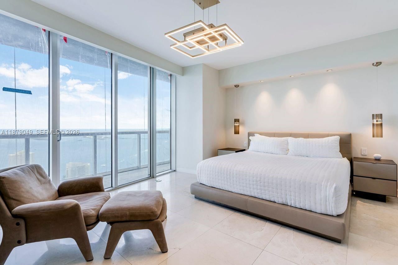 Real estate property located at 465 Brickell Ave #4801, Miami-dade, Iconbrickell Condo No 1, Miami, FL