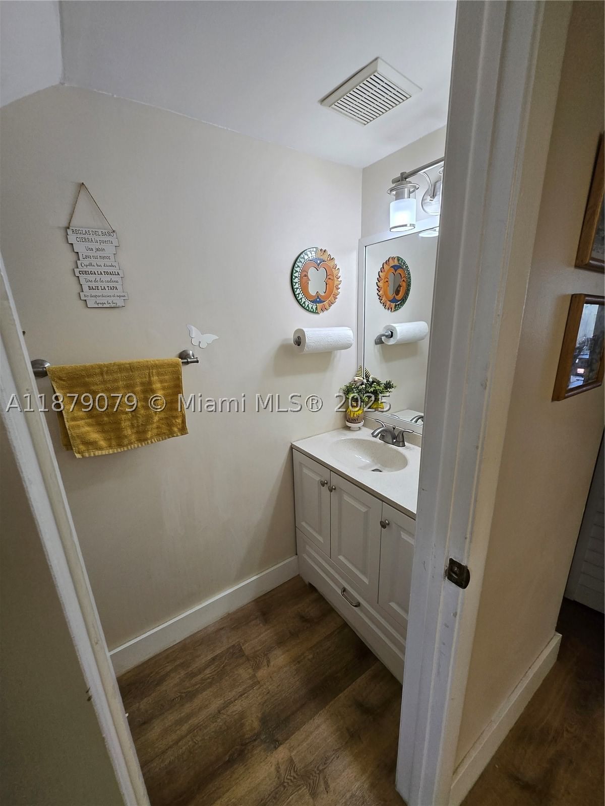 Real estate property located at 12095 18th Ter #267, Miami-dade, Les Chateaux At Int Garde, Miami, FL
