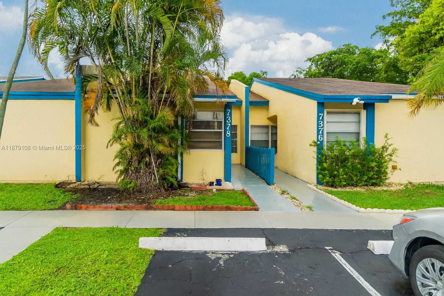 Real estate property located at 7378 34th St, Broward, Inverrary 32 Sec Three, Lauderhill, FL