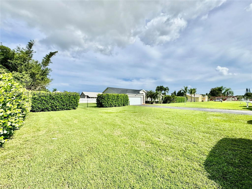 Real estate property located at 1635 15th Ter, Miami-dade, Redlands Best, Homestead, FL