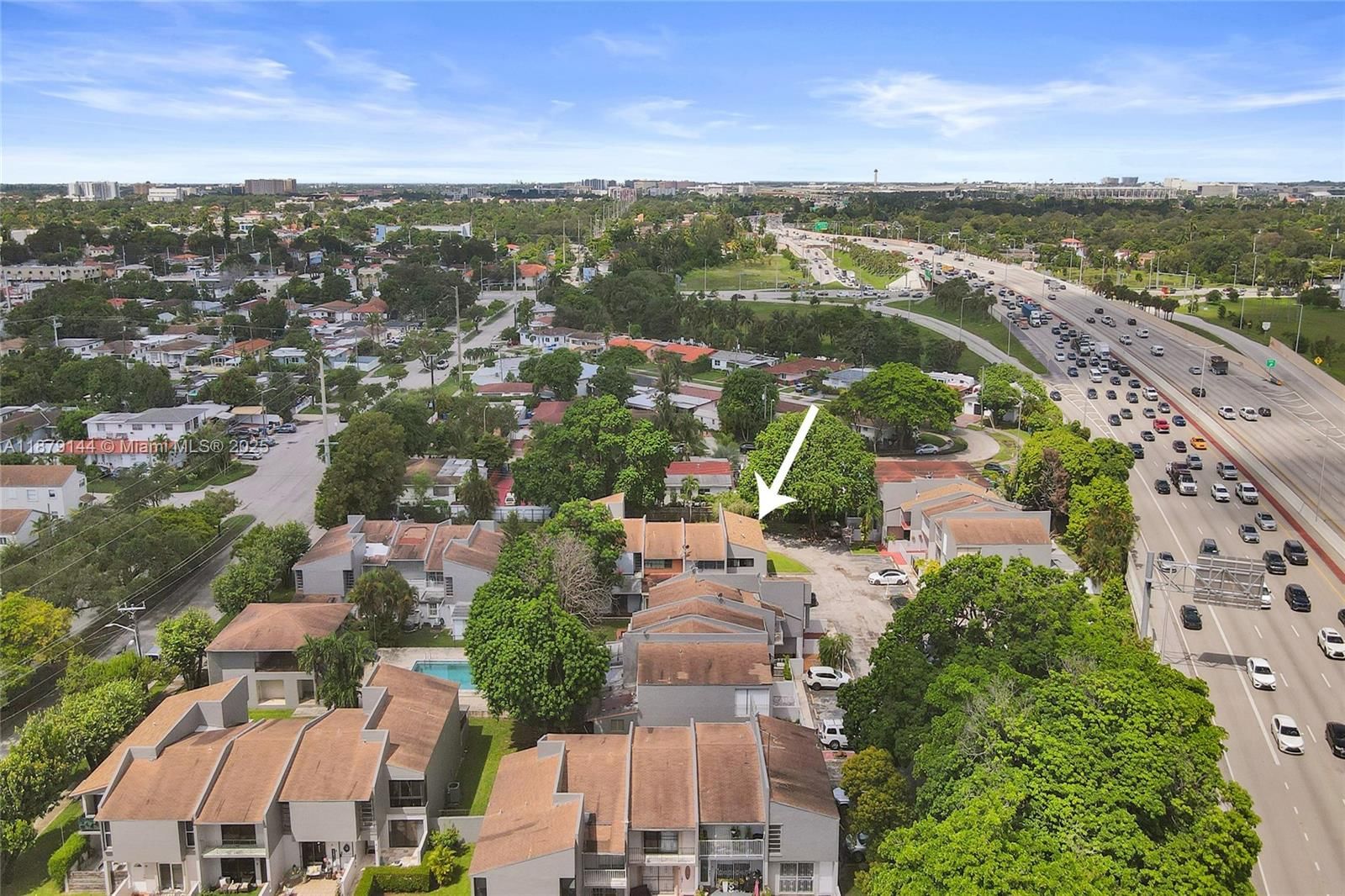 Real estate property located at 2419 11th St #21-D, Miami-dade, Biltmore Club Villas Town, Miami, FL