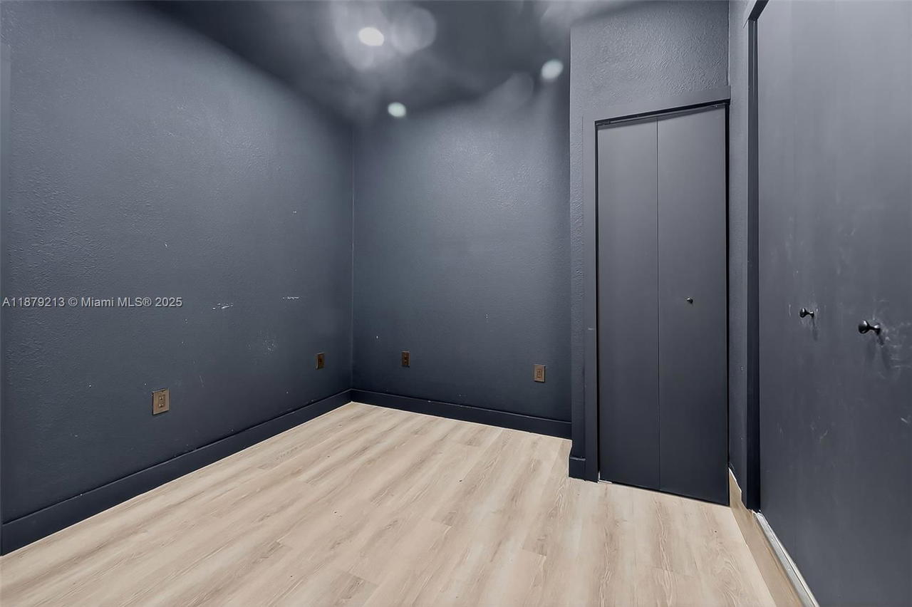 Real estate property located at 10275 46th St, Miami-dade, Townhomes Of Doral Place, Doral, FL