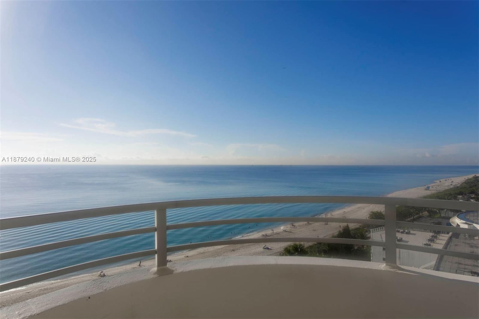 Real estate property located at 5555 Collins Ave #14N, Miami-dade, Oceanside Plaza Condo, Miami Beach, FL