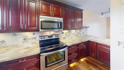 Real estate property located at 9641 Sunrise Lakes Blvd #306, Broward, Sunrise Lakes 131 Condo, Sunrise, FL