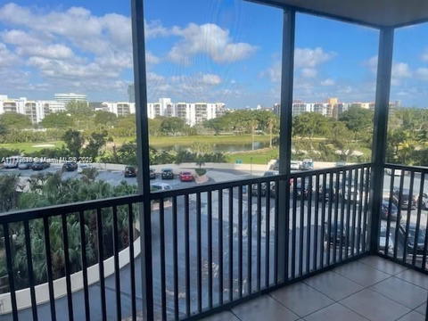 Real estate property located at 20301 Country Club Dr #621, Miami-dade, Coronado Condo- Tower Ii, Aventura, FL