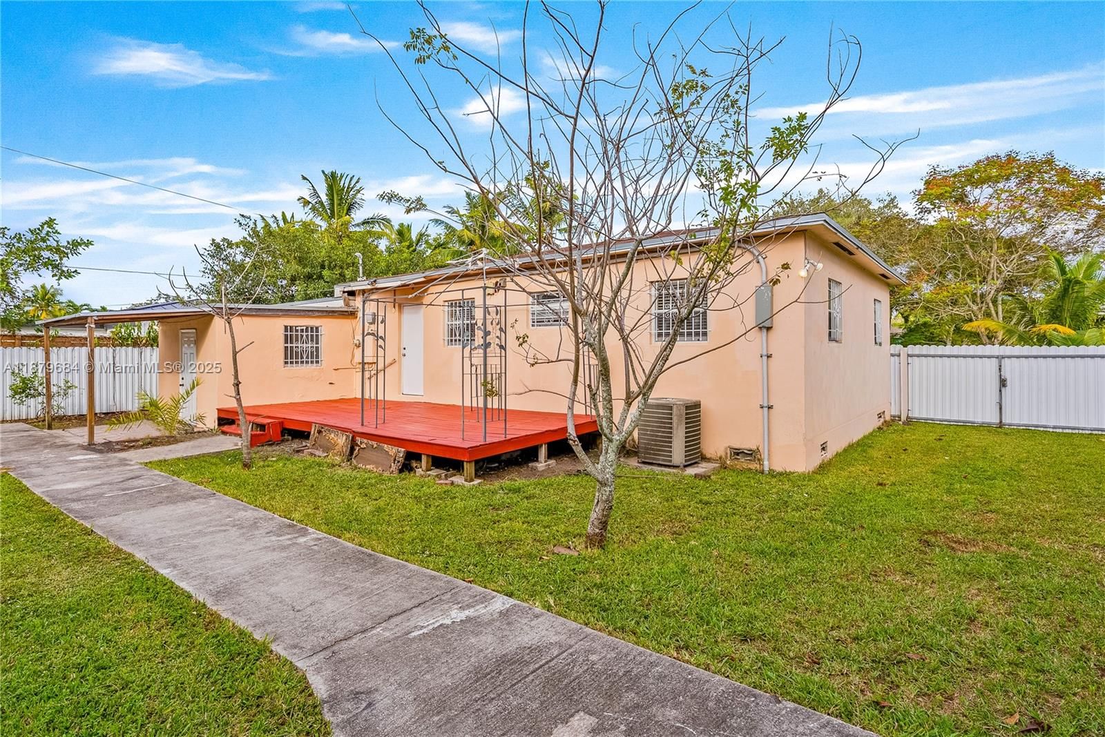 Real estate property located at 14350 Miami Ave, Miami-dade, Biscayne Gardens Sec E Pa, Miami, FL