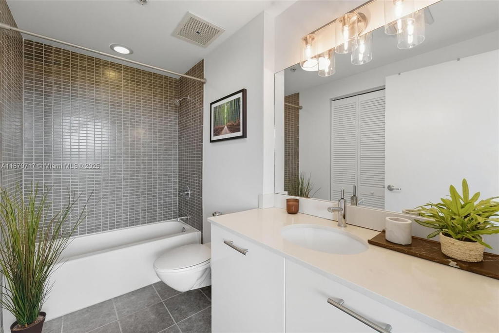 Real estate property located at 3451 1st Ave M0403, Miami-dade, Two Midtown Miami Condo, Miami, FL