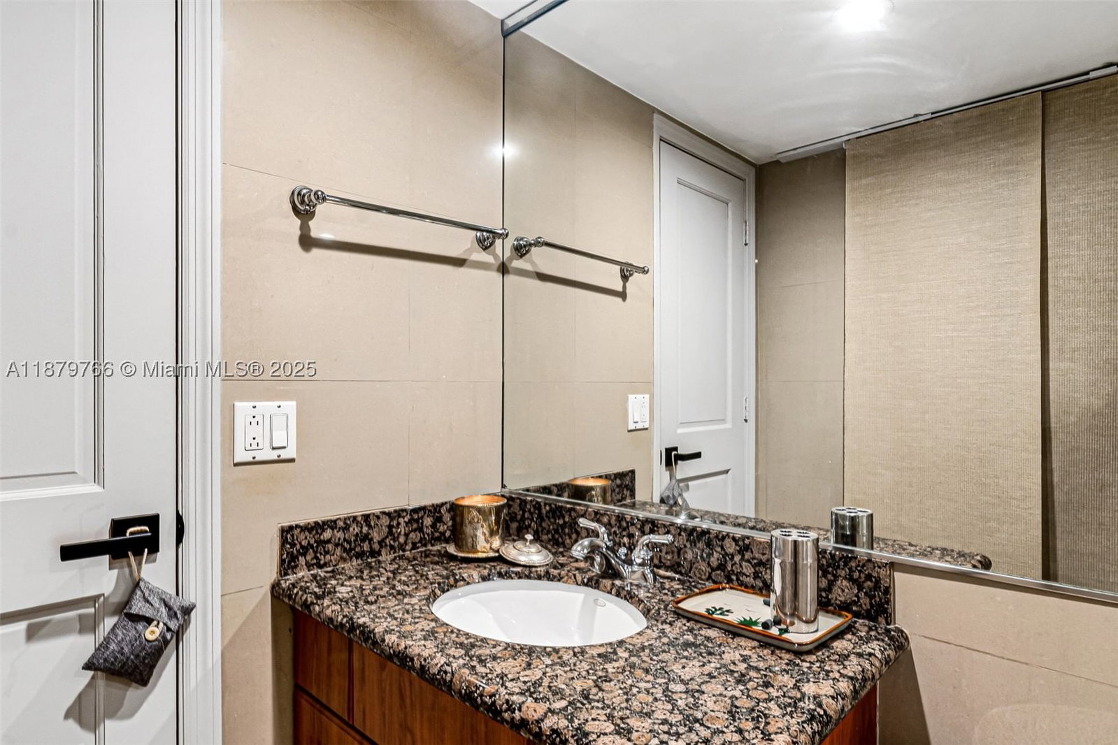 Real estate property located at 5600 Collins Ave #12E, Miami-dade, 5600 Condo, Miami Beach, FL