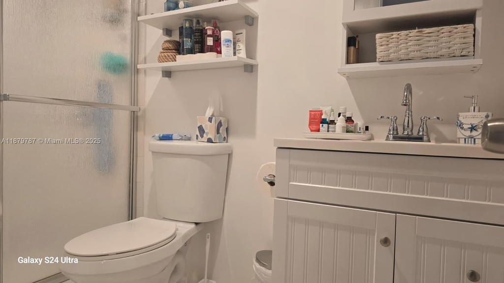 Real estate property located at 7477 82nd St C118, Miami-dade, Dadeland Capri Condo, Miami, FL