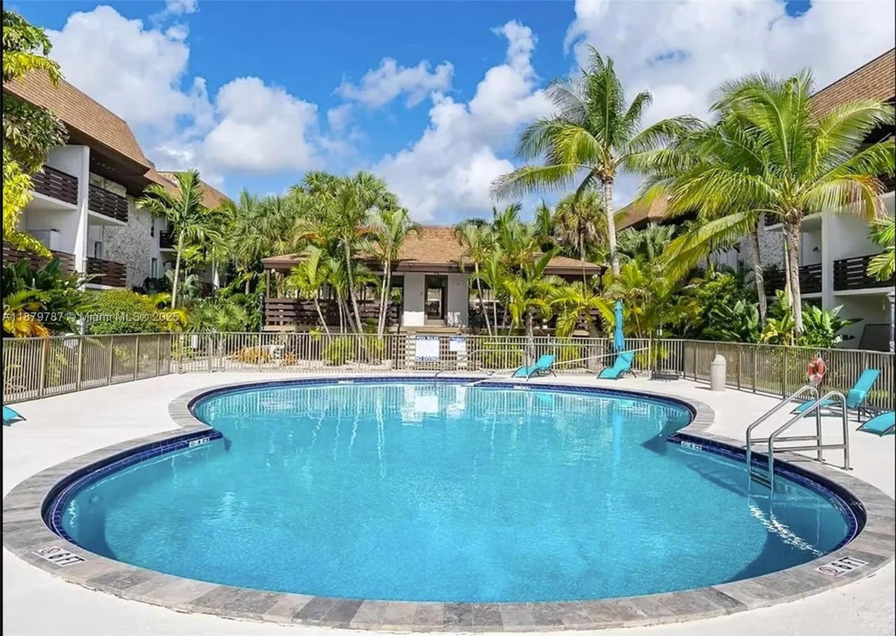 Real estate property located at 7477 82nd St C118, Miami-dade, Dadeland Capri Condo, Miami, FL