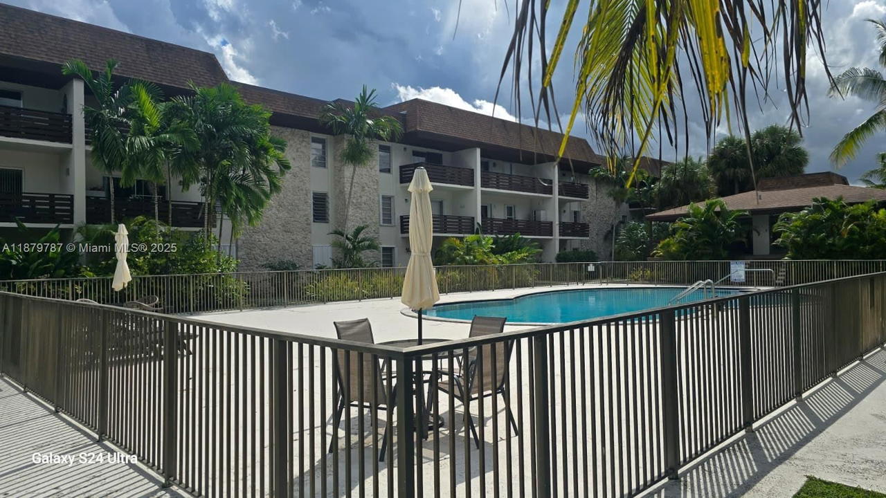 Real estate property located at 7477 82nd St C118, Miami-dade, Dadeland Capri Condo, Miami, FL