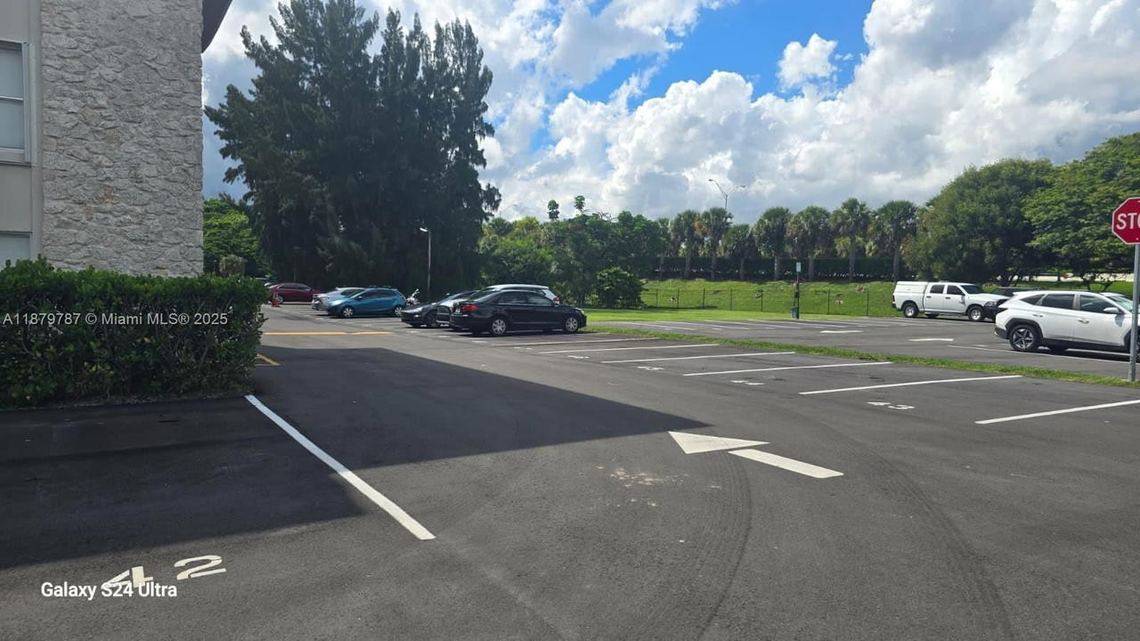 Real estate property located at 7477 82nd St C118, Miami-dade, Dadeland Capri Condo, Miami, FL