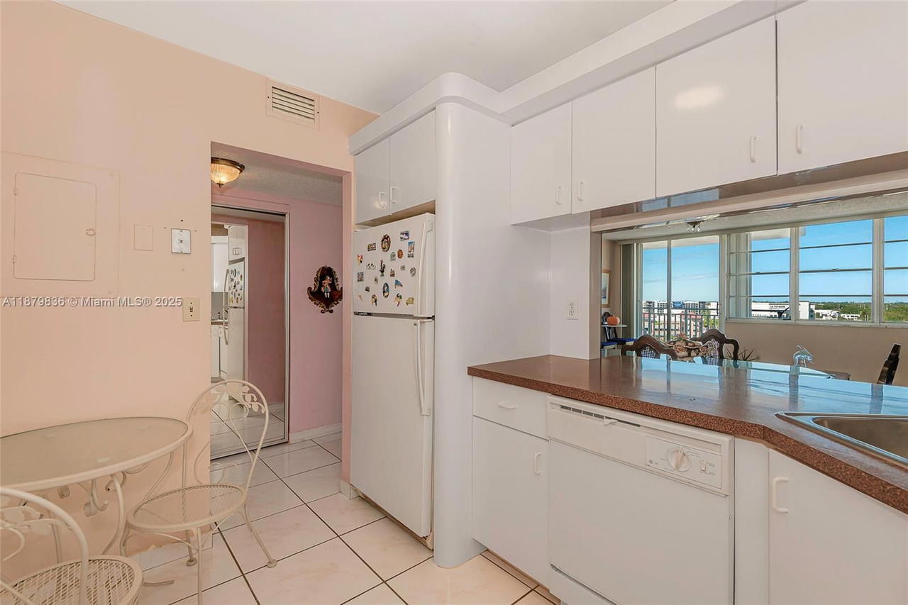 Real estate property located at 2150 Sans Souci Blvd A1109, Miami-dade, Bayview Towers Condo Sout, North Miami, FL
