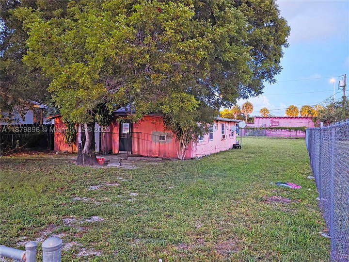 Real estate property located at 6233 22nd Ct, Miami-dade, Orange View Park, Miami, FL