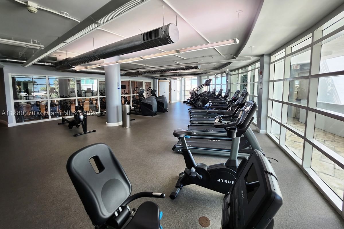 Real estate property located at 253 2nd St #903, Miami-dade, Vizcayne South Condo, Miami, FL