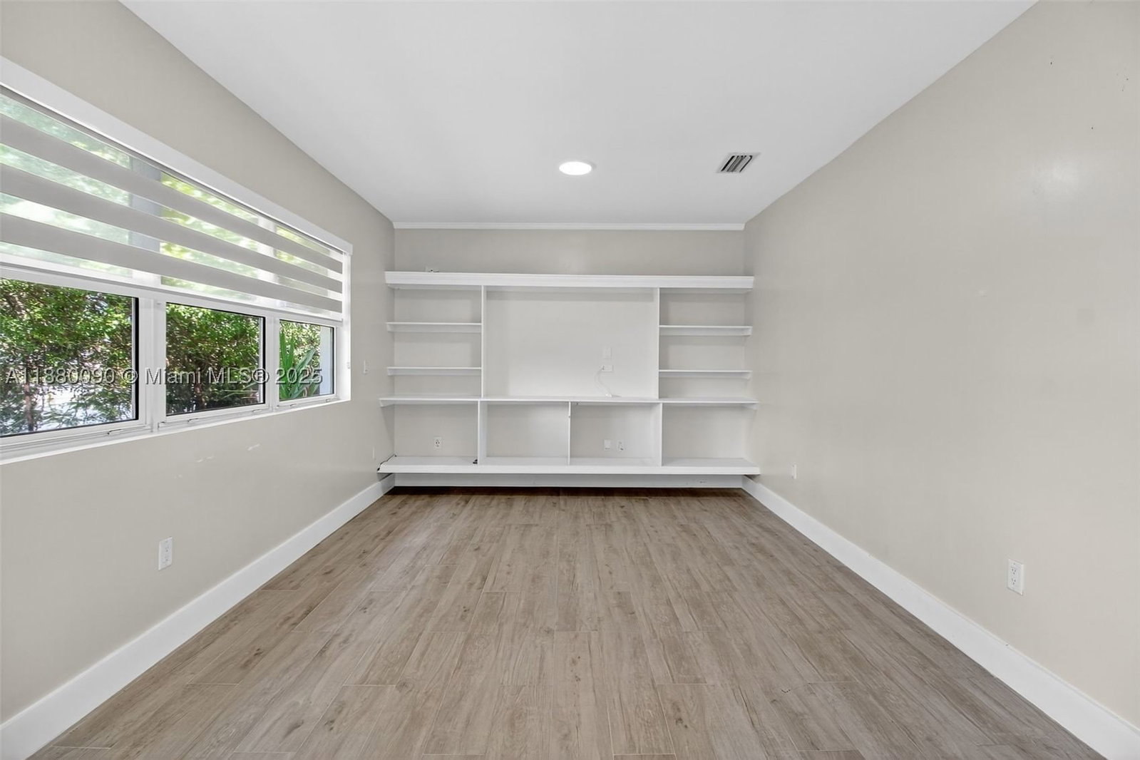 Real estate property located at 6090 63rd Ave, Miami-dade, Twin Lakes Manor Sub Corr, South Miami, FL