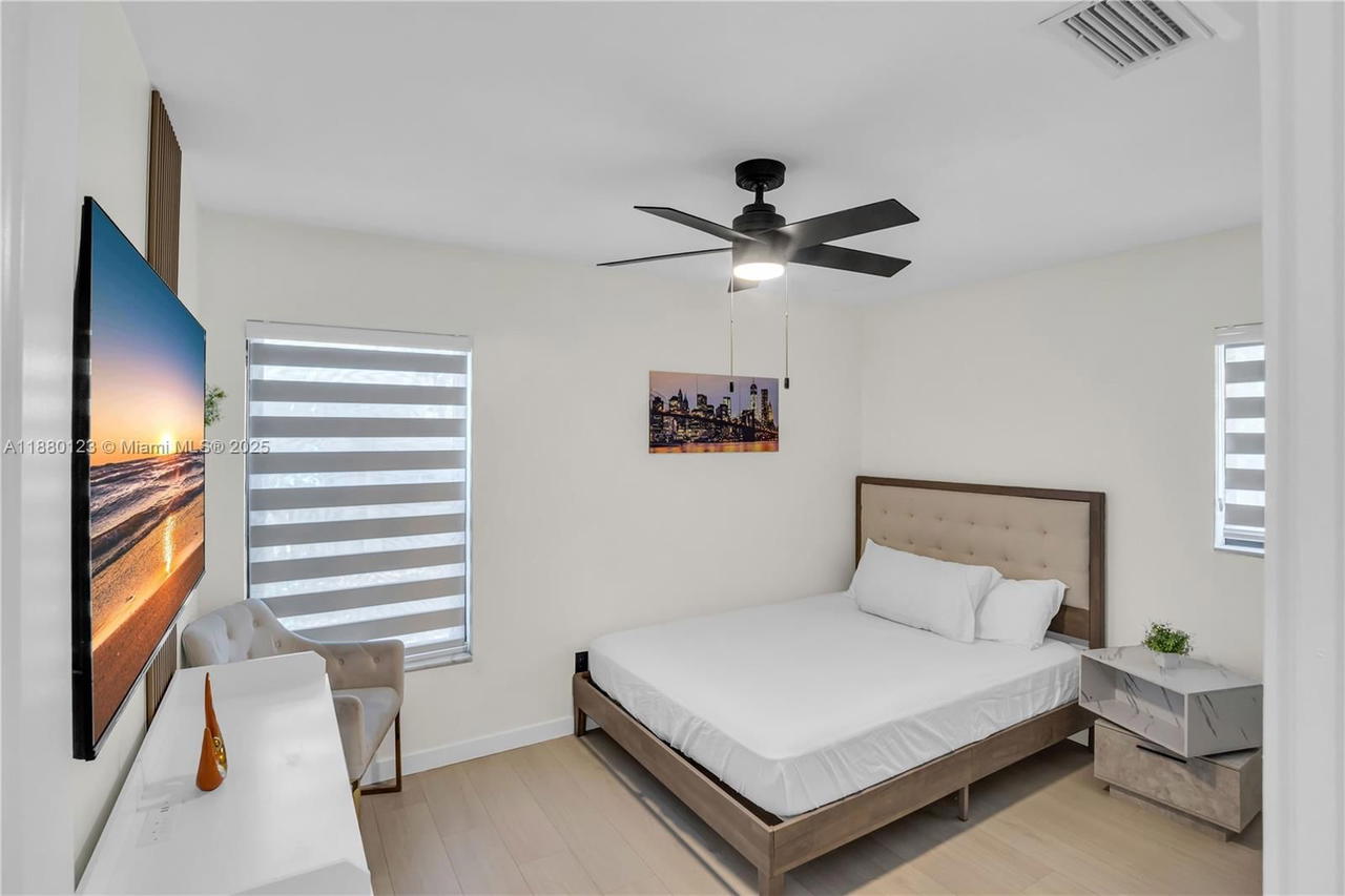 Real estate property located at 7381 35th Ct, Broward, Boulevard West, Lauderhill, FL