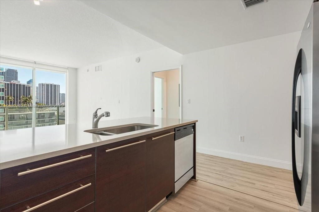 Real estate property located at 1900 Bayshore Dr #1509, Miami-dade, Quantum On The Bay Condo, Miami, FL