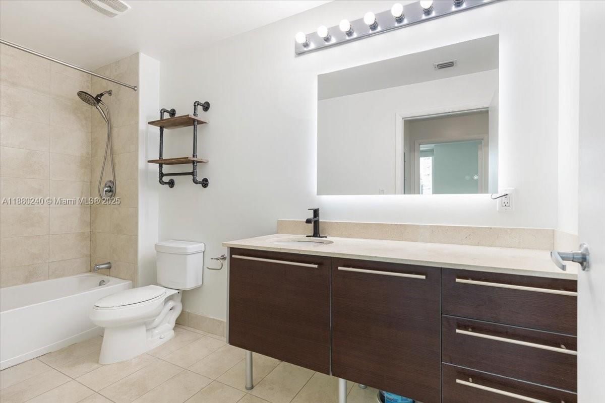 Real estate property located at 1900 Bayshore Dr #1509, Miami-dade, Quantum On The Bay Condo, Miami, FL