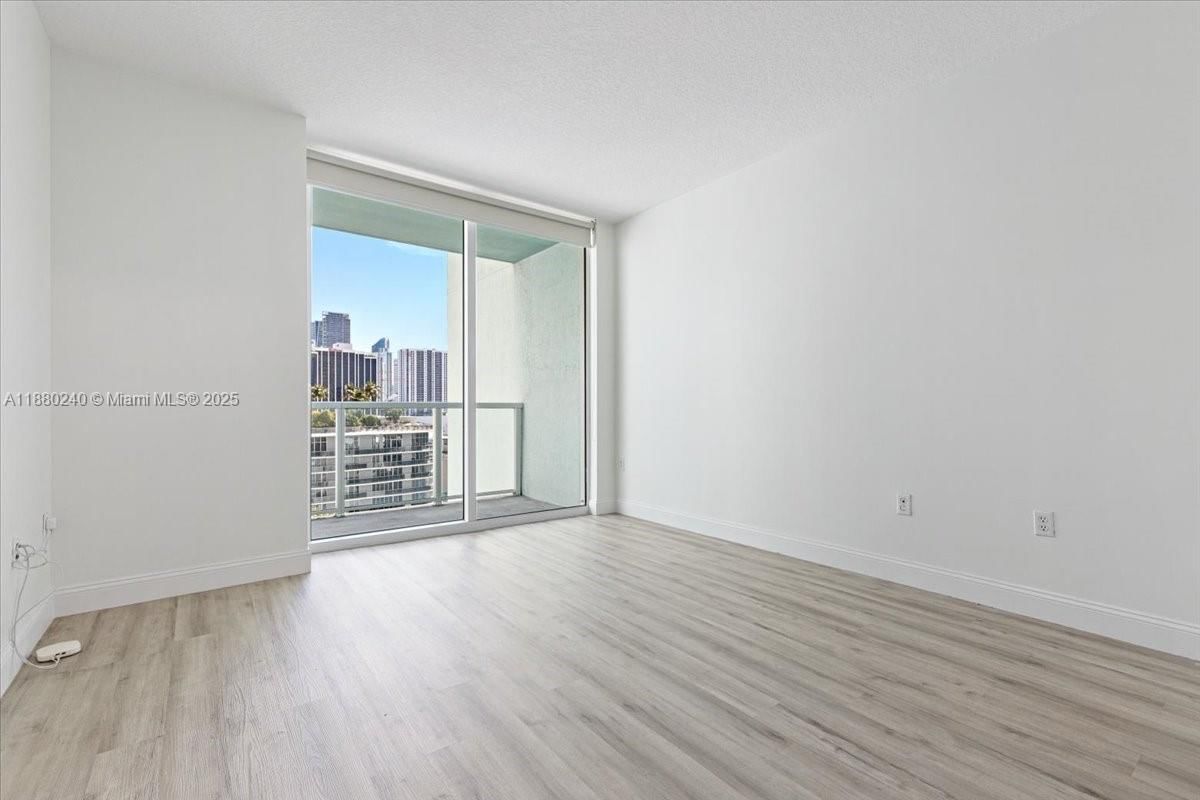 Real estate property located at 1900 Bayshore Dr #1509, Miami-dade, Quantum On The Bay Condo, Miami, FL