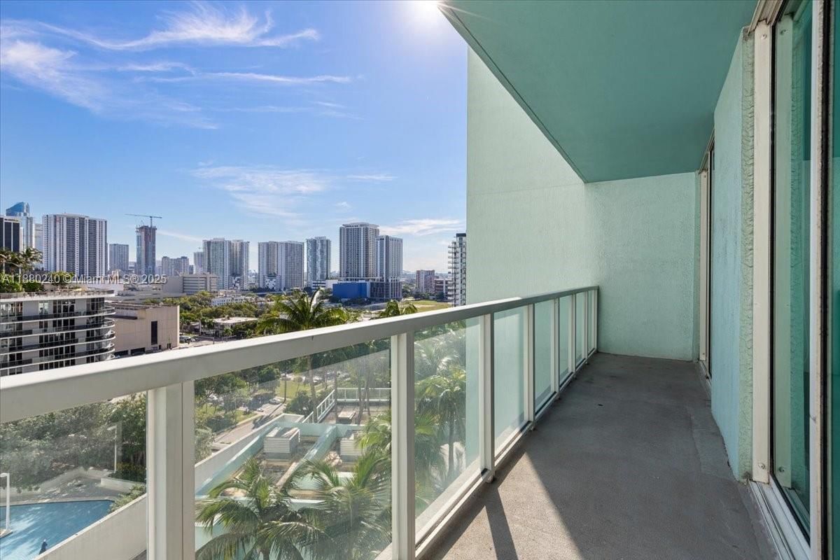 Real estate property located at 1900 Bayshore Dr #1509, Miami-dade, Quantum On The Bay Condo, Miami, FL