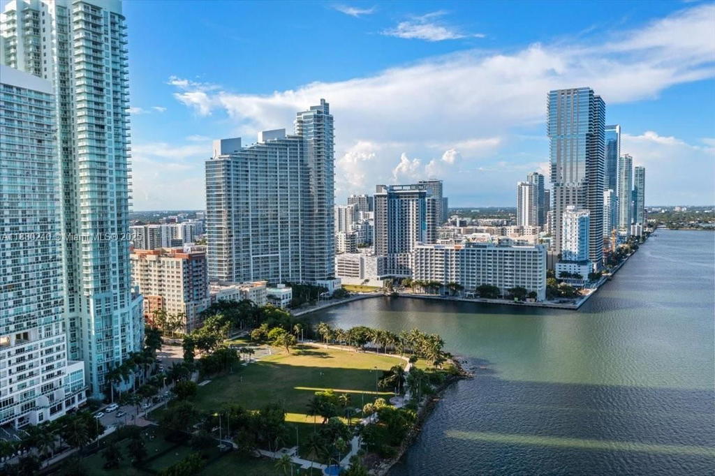 Real estate property located at 1900 Bayshore Dr #1509, Miami-dade, Quantum On The Bay Condo, Miami, FL