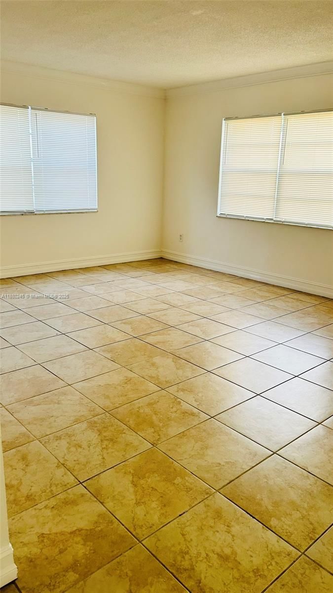 Real estate property located at 1300 Moffett St #104, Broward, Moffett Place Condo, Hallandale Beach, FL