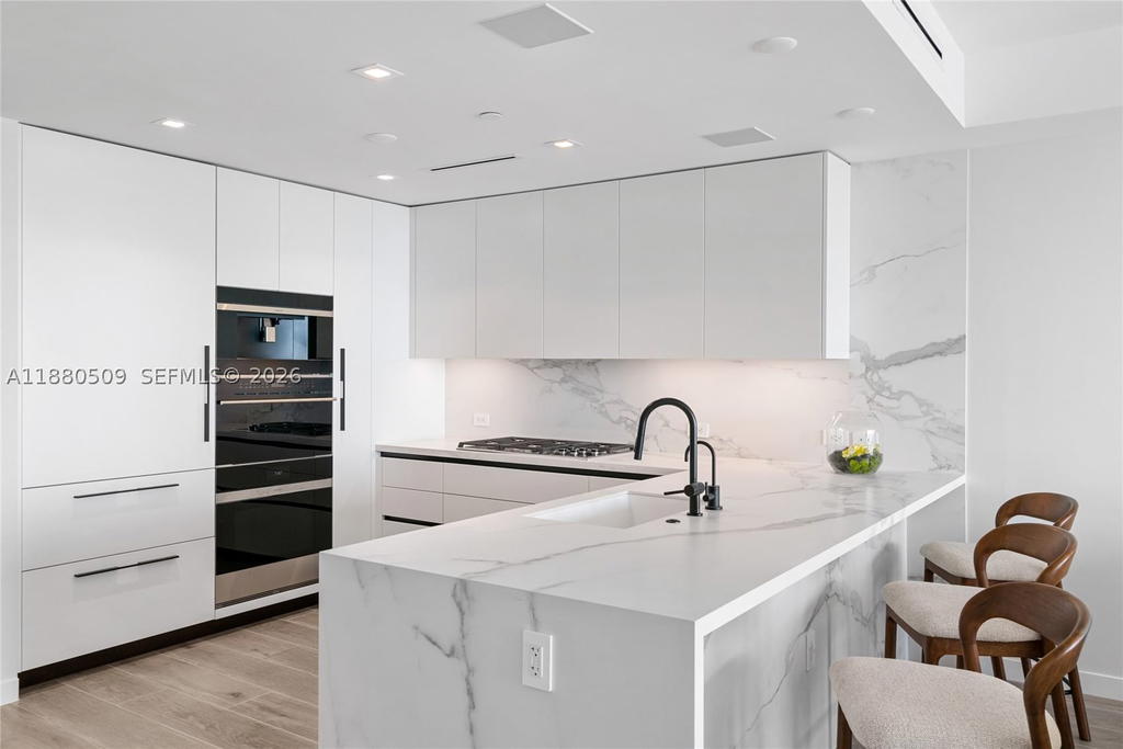 Real estate property located at 1116 Ocean Blvd #1404, Broward, Solemar Beach Condo, Pompano Beach, FL