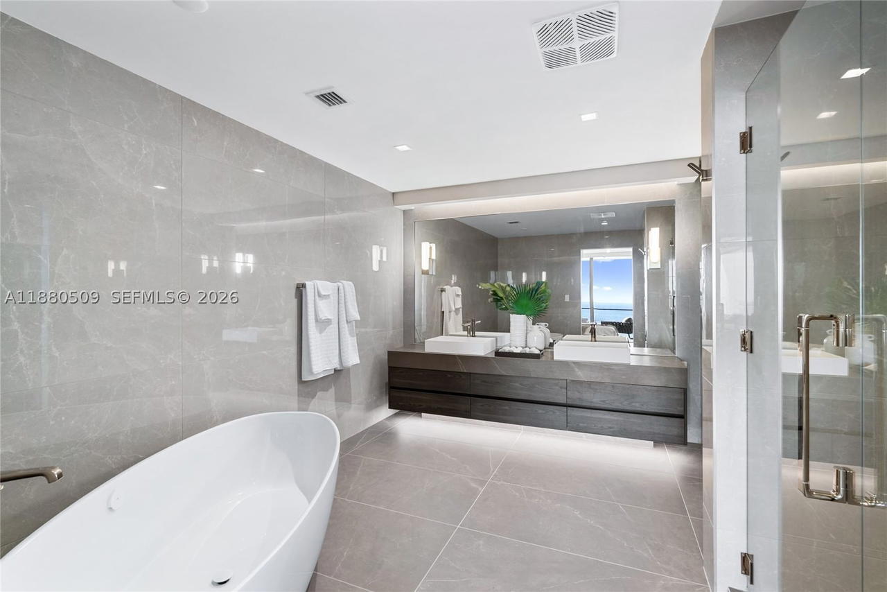 Real estate property located at 1116 Ocean Blvd #1404, Broward, Solemar Beach Condo, Pompano Beach, FL